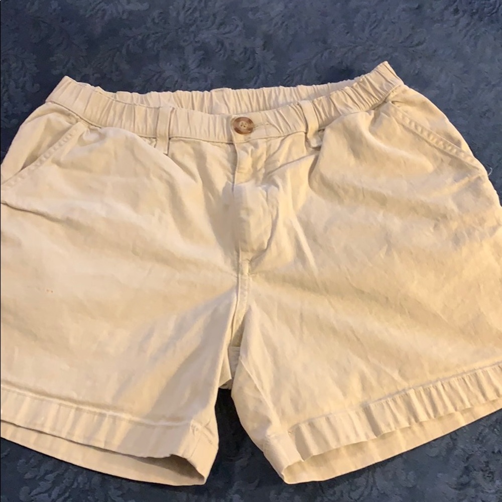 mens chubbies khaki shorts size medium (flaws)